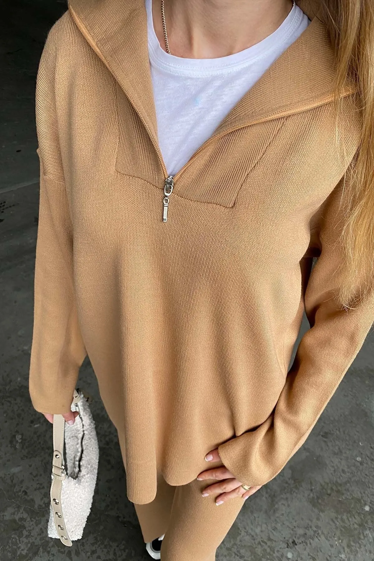 Camel Zipper Detailed Knitwear Sweater