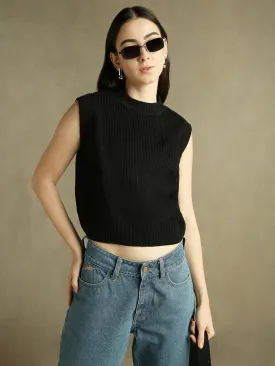 DL Woman Black Solid Round Neck Sweater Vest