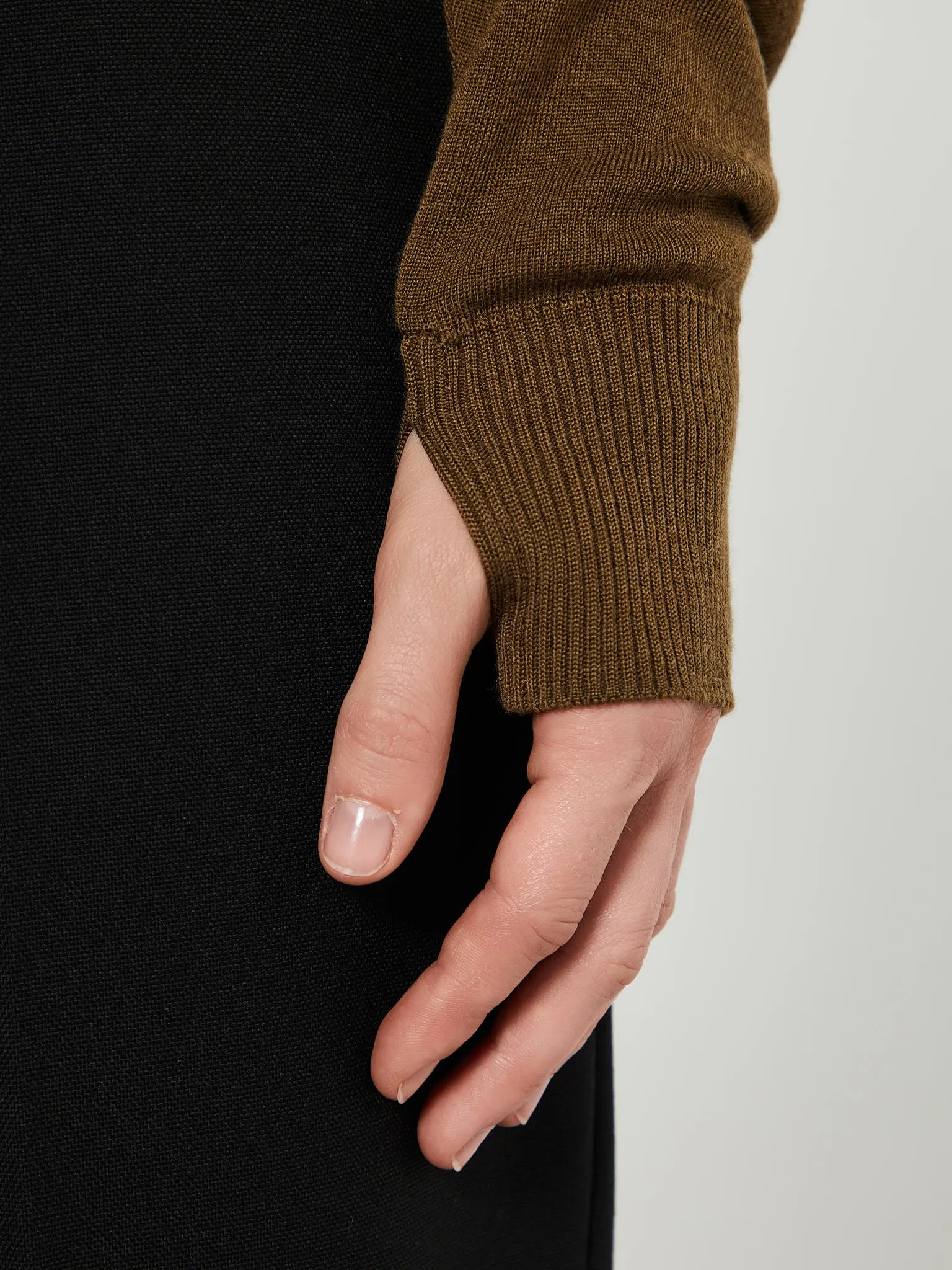 Fitted Seamless Cardigan in Havana
