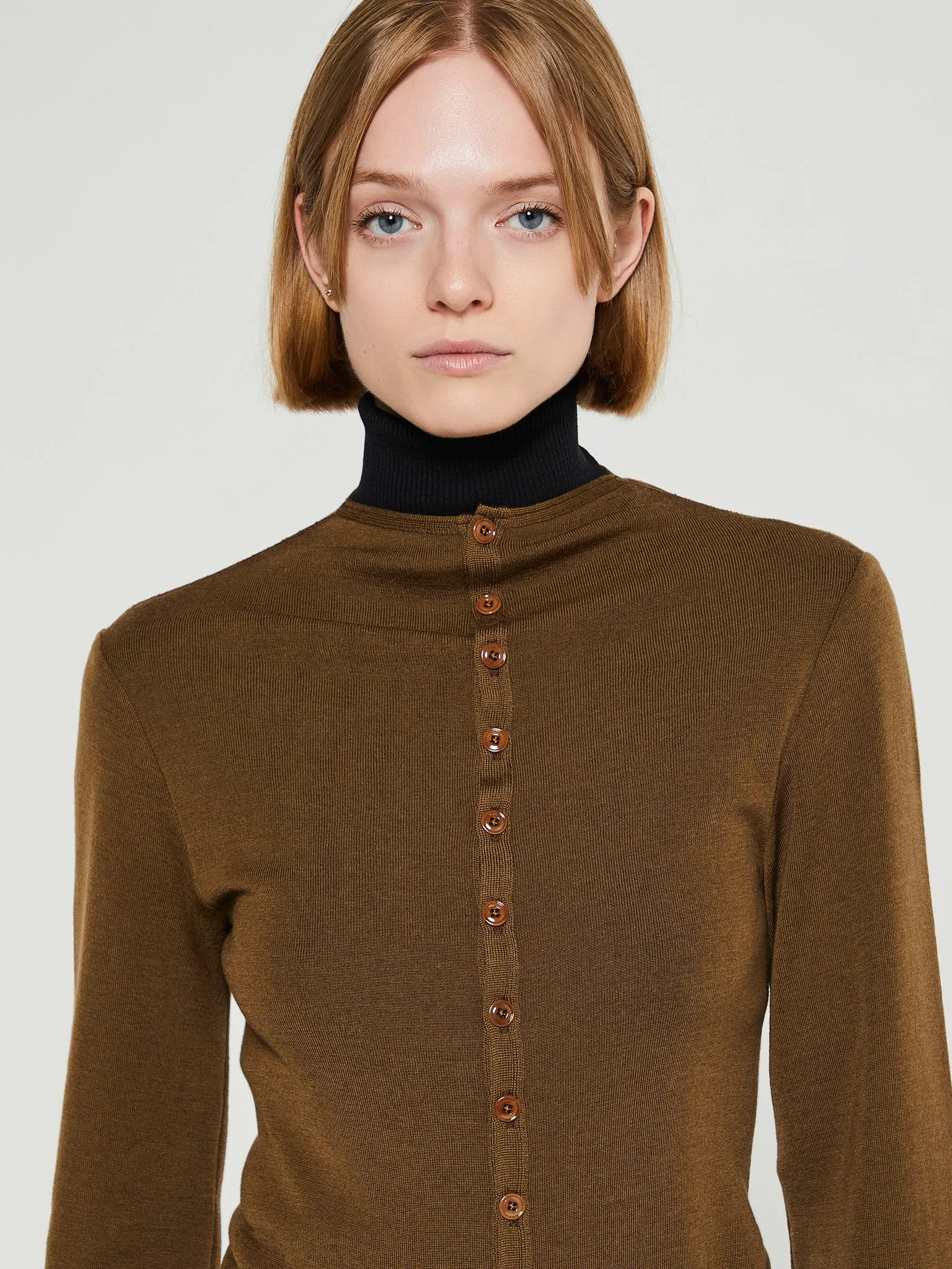 Fitted Seamless Cardigan in Havana