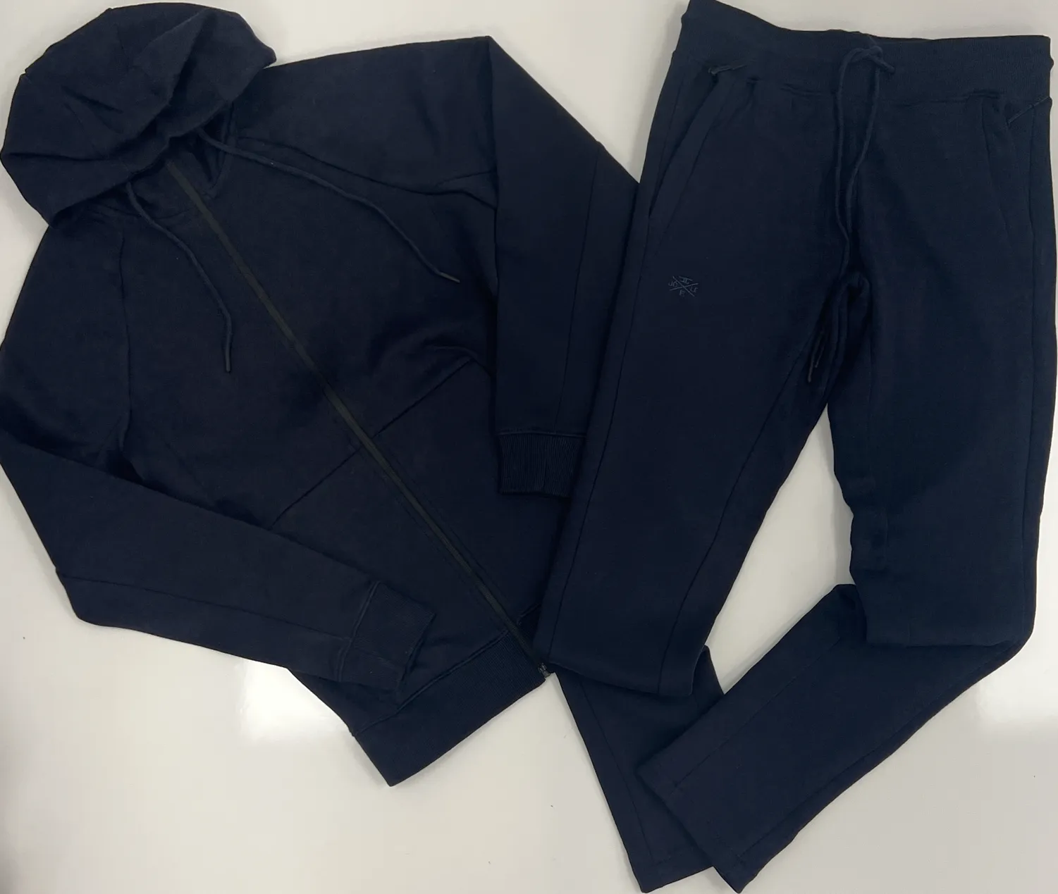 Jordan Craig - Navy blue sweatsuit
