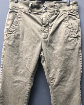 Novemb3r khaki chinos