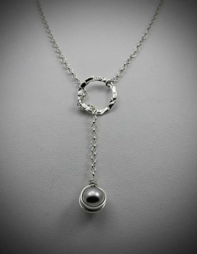 Swarovski pearl lariat - grey