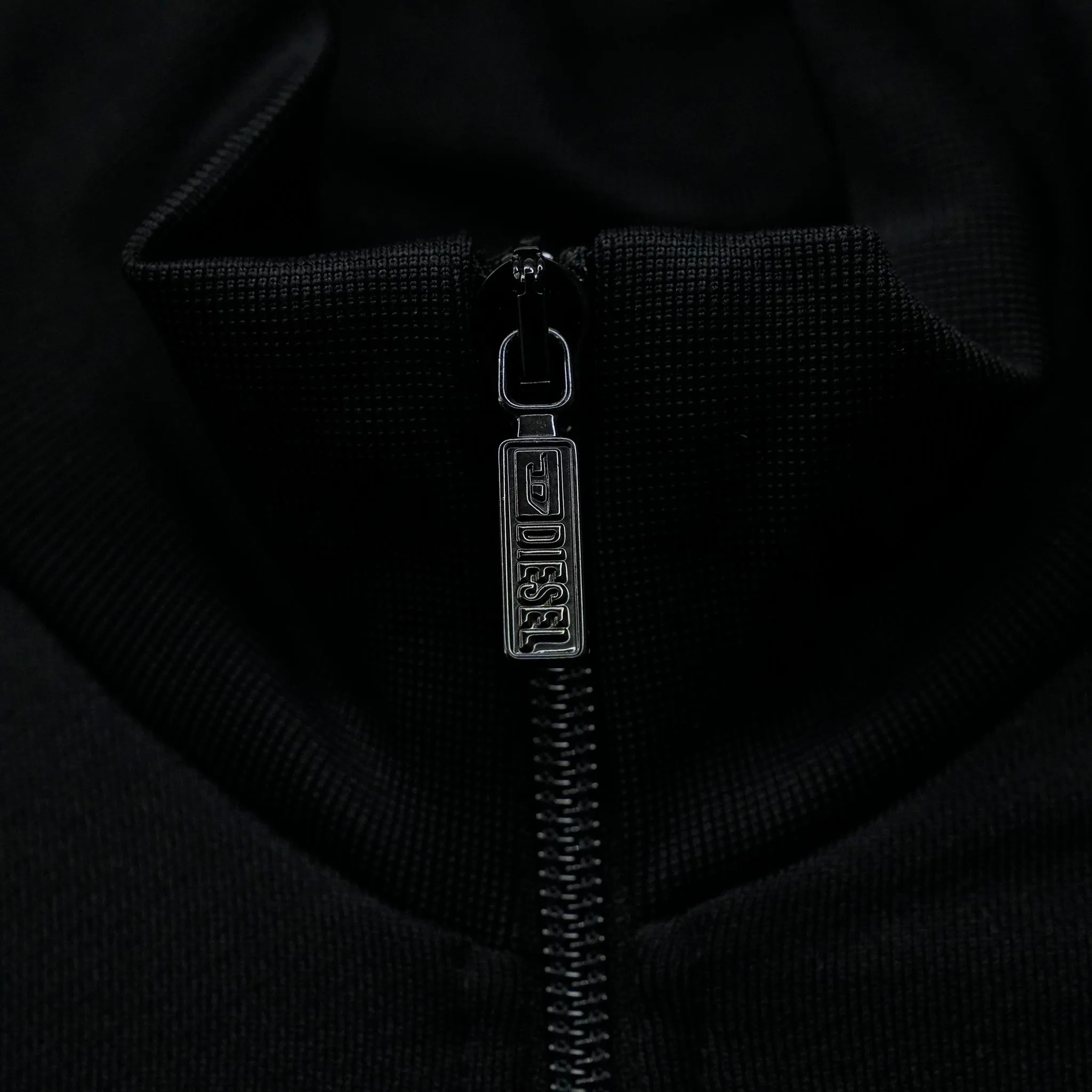 SWEATERS / 9XXA