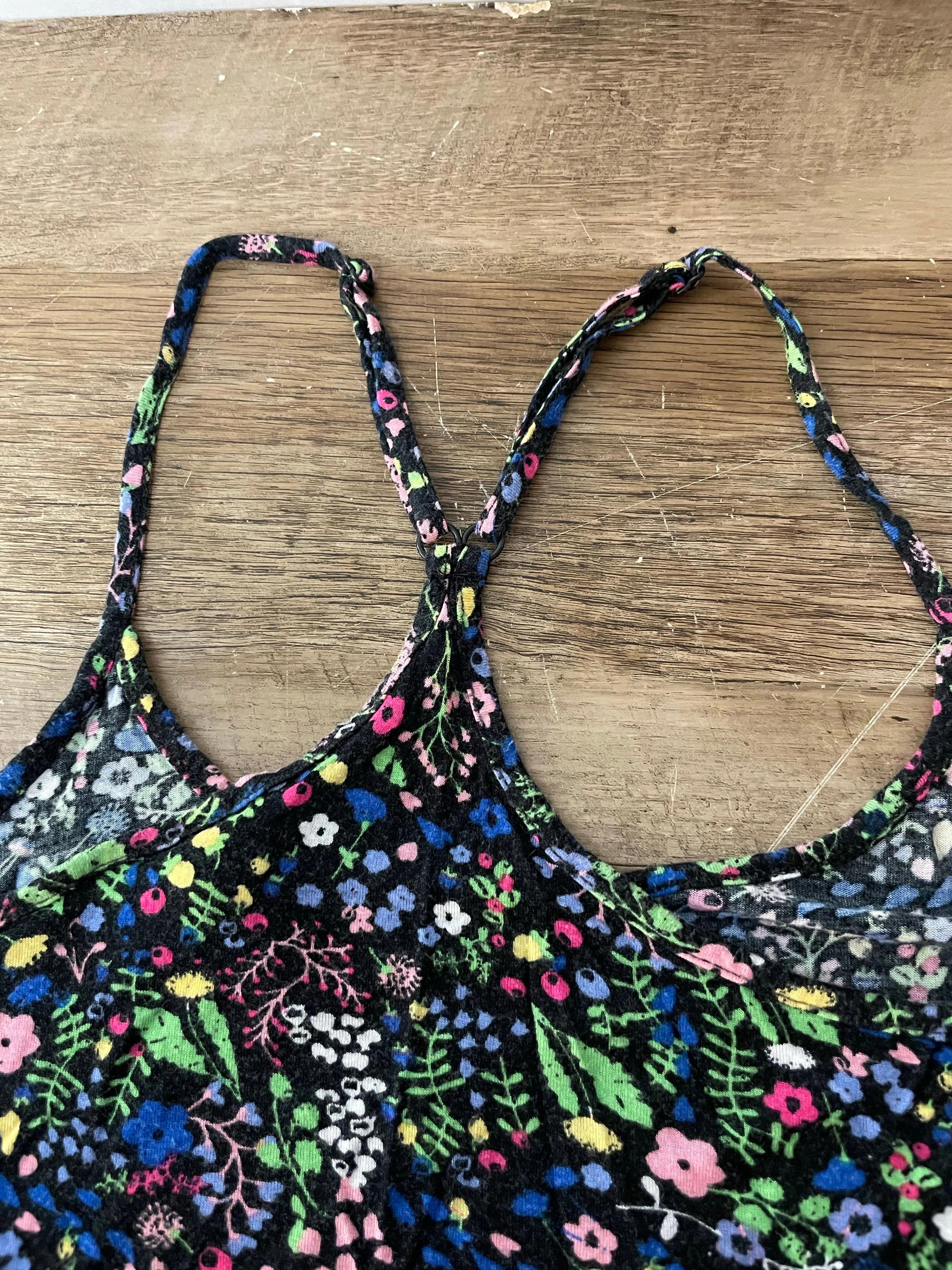 Womens Small Sz 2 DIVIDED by H&M Black Floral Razorback Tank Crop Top